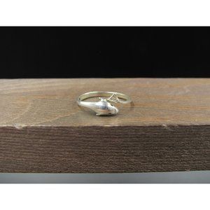 Size 6 Sterling Silver Dainty Dolphin Animal Band Ring Vintage Statement